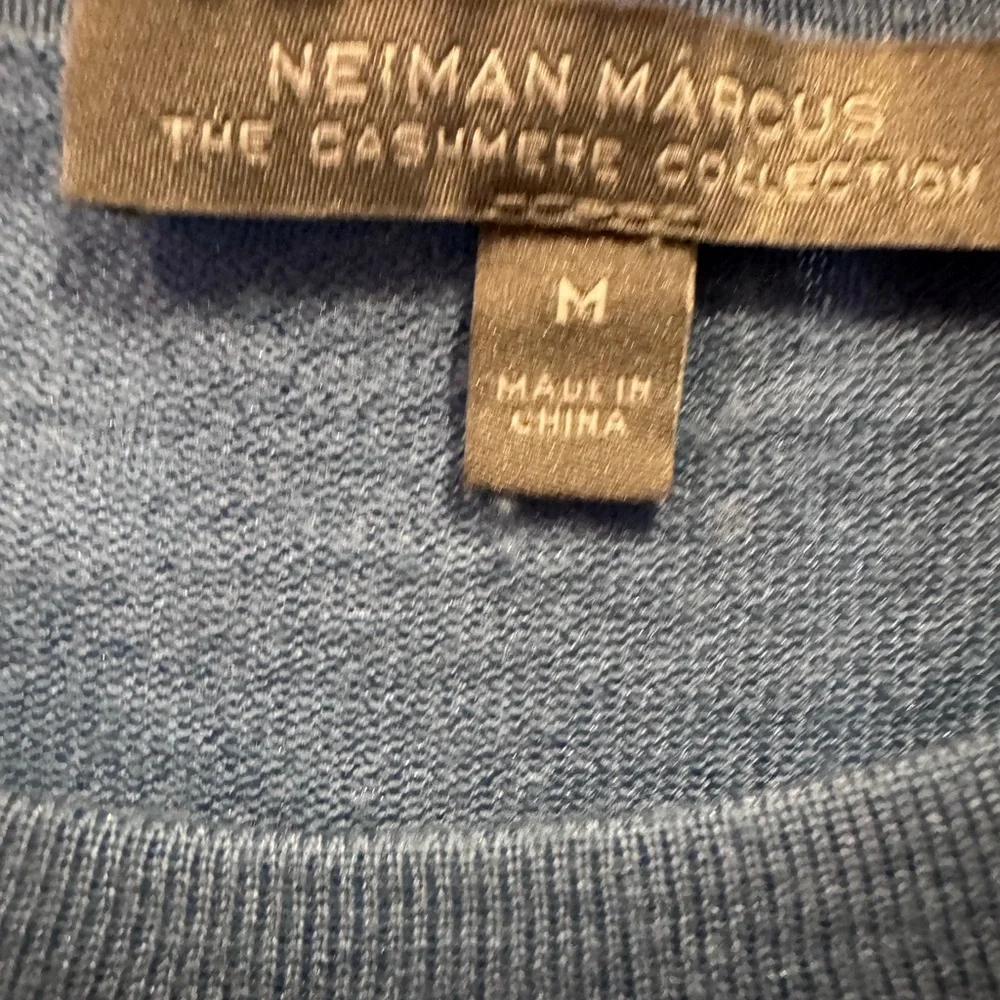 Neiman Marcus Cashmere Collection Silk Blend Ruffle Sleeve Top Size M Blue - Picture 3 of 5